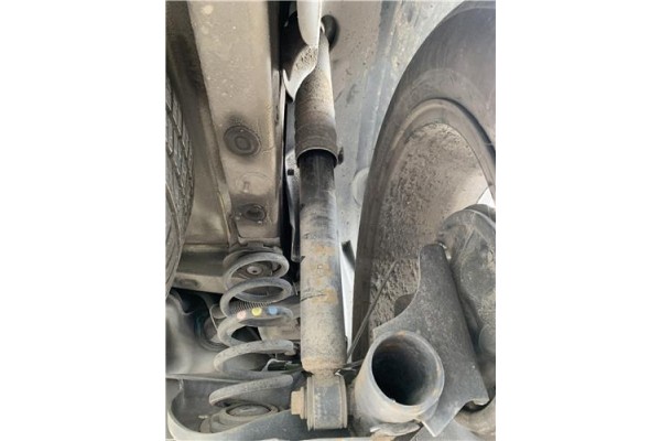 Recambio de amortiguador trasero derecho para renault clio iv 1.5 business referencia OEM IAM 562102490R  