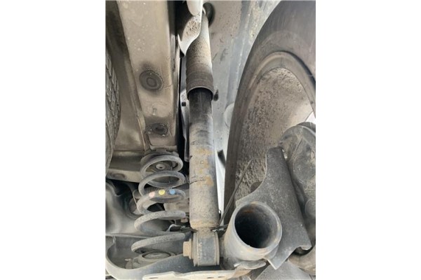 Recambio de amortiguador trasero derecho para renault clio iv 1.5 business referencia OEM IAM 562102490R  