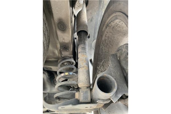 Recambio de amortiguador trasero derecho para renault clio iv 1.5 business referencia OEM IAM 562102490R  