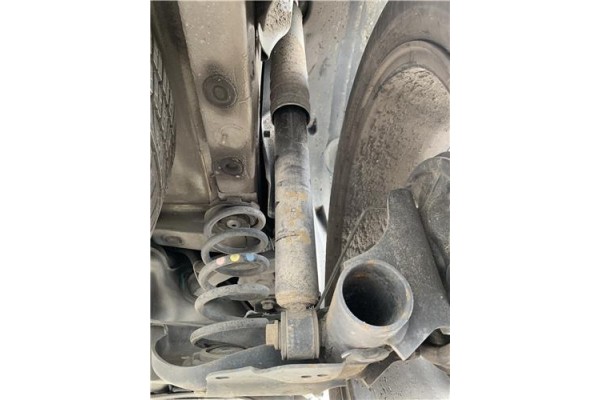 Recambio de amortiguador trasero derecho para renault clio iv 1.5 business referencia OEM IAM 562102490R  