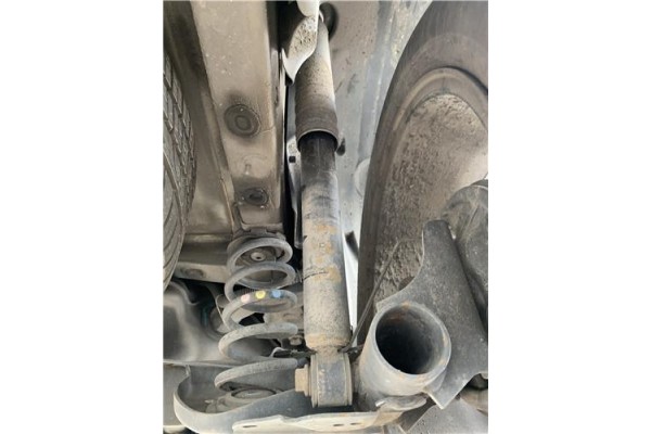 Recambio de amortiguador trasero derecho para renault clio iv 1.5 business referencia OEM IAM 562102490R  