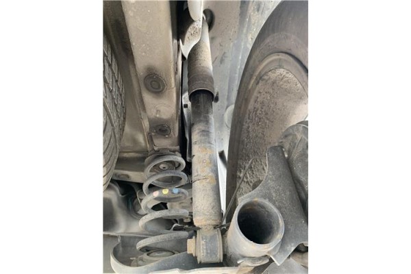 Recambio de amortiguador trasero derecho para renault clio iv 1.5 business referencia OEM IAM 562102490R  