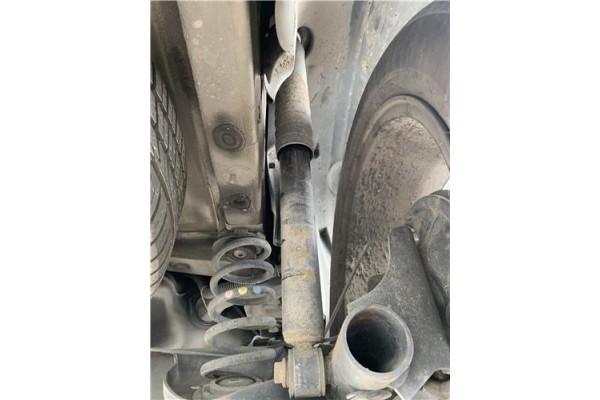 Recambio de amortiguador trasero derecho para renault clio iv 1.5 business referencia OEM IAM 562102490R  