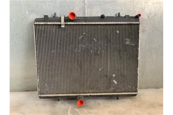 Recambio de radiador para citroen c4 berlina 2.0 exclusive referencia OEM IAM 1330S5  