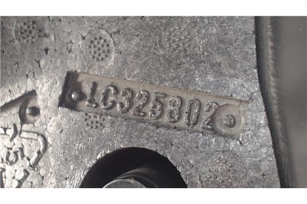 Recambio de embellecedor columna direccion para alfa romeo gt (125) 1.9 jtd referencia OEM IAM 735293339 735293341 