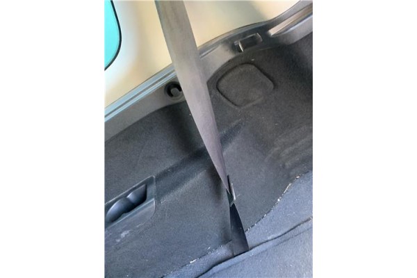 Recambio de cinturon 3ª fila derecho para renault grand scénic iii (jz0/1_) 1.5 dci referencia OEM IAM 898400001R  