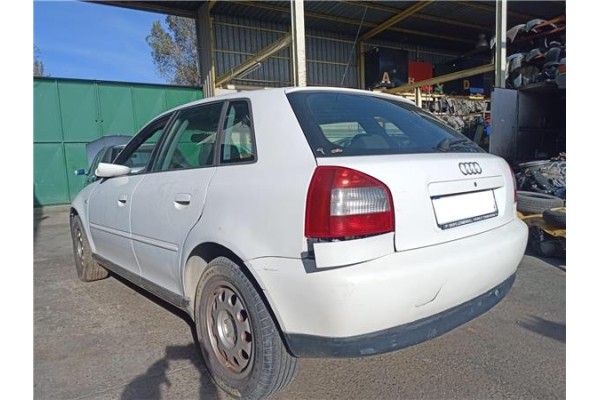 audi a3 (8l) del año 1990