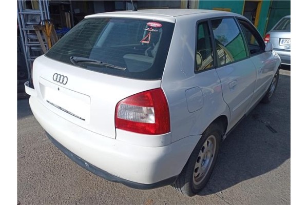 audi a3 (8l) del año 1990