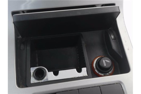 Recambio de cenicero para volkswagen golf v (1k1) 1.9 tdi referencia OEM IAM 1K0857961  