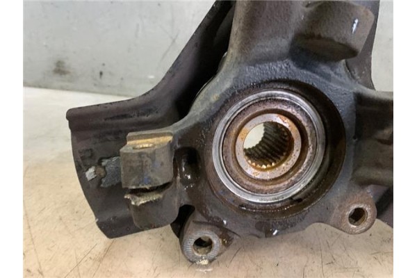 Recambio de mangueta delantero izquierda para peugeot expert (224) 2.0 hdi referencia OEM IAM   