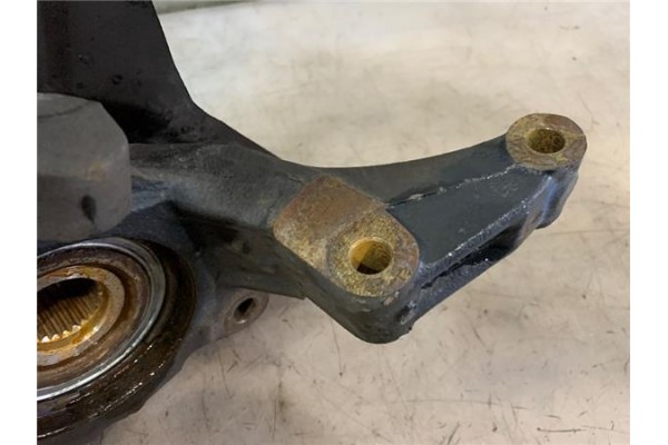 Recambio de mangueta delantero izquierda para peugeot expert (224) 2.0 hdi referencia OEM IAM   