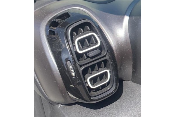 Recambio de rejilla entrada de aire para citroen c3 aircross 1.2 c-series referencia OEM IAM YQ001406WP  