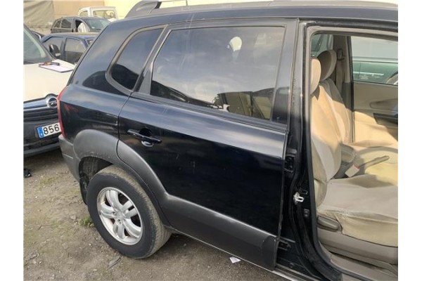 Recambio de puerta trasero derecha para hyundai tucson (jm) 2.0 referencia OEM IAM 770042E020  