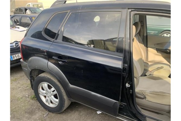 Recambio de puerta trasero derecha para hyundai tucson (jm) 2.0 referencia OEM IAM 770042E020  