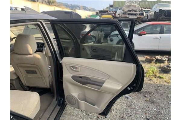 Recambio de puerta trasero derecha para hyundai tucson (jm) 2.0 referencia OEM IAM 770042E020  