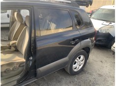 Recambio de puerta trasero izquierda para hyundai tucson (jm) 2.0 referencia OEM IAM 770032E020  