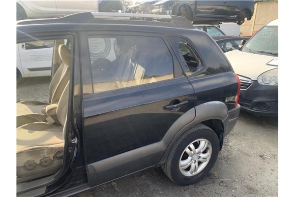 Recambio de puerta trasero izquierda para hyundai tucson (jm) 2.0 referencia OEM IAM 770032E020  