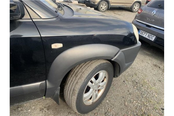 Recambio de aleta delantero derecha para hyundai tucson (jm) 2.0 referencia OEM IAM 663212E130  