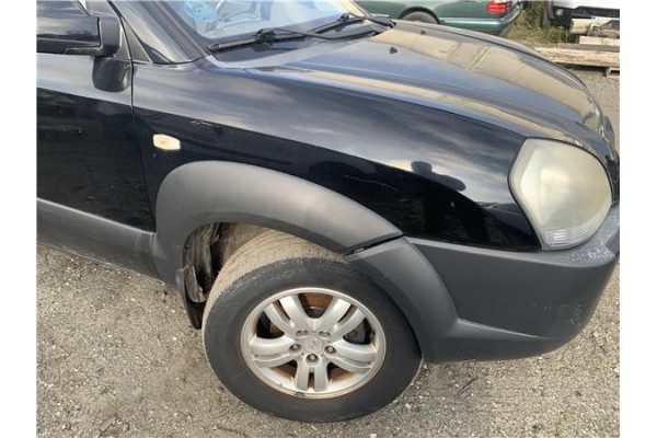 Recambio de aleta delantero derecha para hyundai tucson (jm) 2.0 referencia OEM IAM 663212E130  