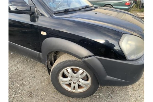 Recambio de aleta delantero derecha para hyundai tucson (jm) 2.0 referencia OEM IAM 663212E130  