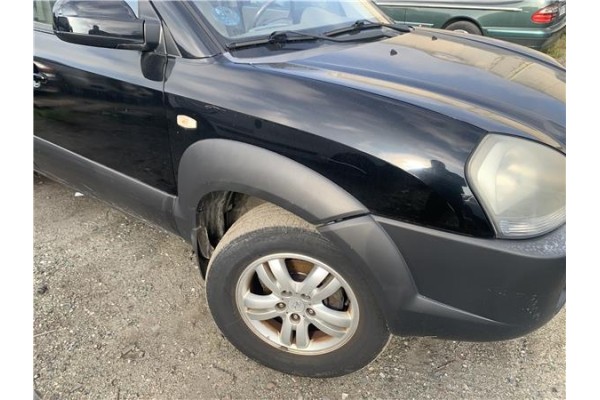 Recambio de aleta delantero derecha para hyundai tucson (jm) 2.0 referencia OEM IAM 663212E130  