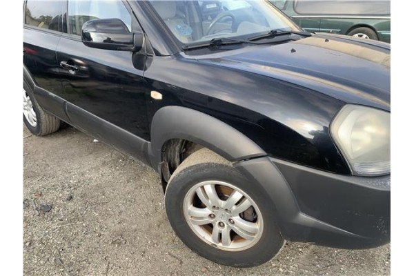 Recambio de aleta delantero derecha para hyundai tucson (jm) 2.0 referencia OEM IAM 663212E130  