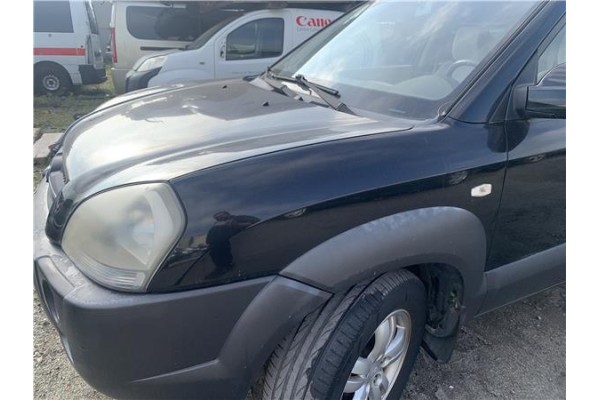 Recambio de aleta delantero izquierda para hyundai tucson (jm) 2.0 referencia OEM IAM 663112E130  