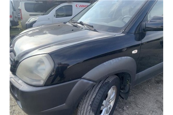 Recambio de aleta delantero izquierda para hyundai tucson (jm) 2.0 referencia OEM IAM 663112E130  