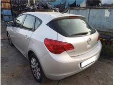 opel astra j del año 2011