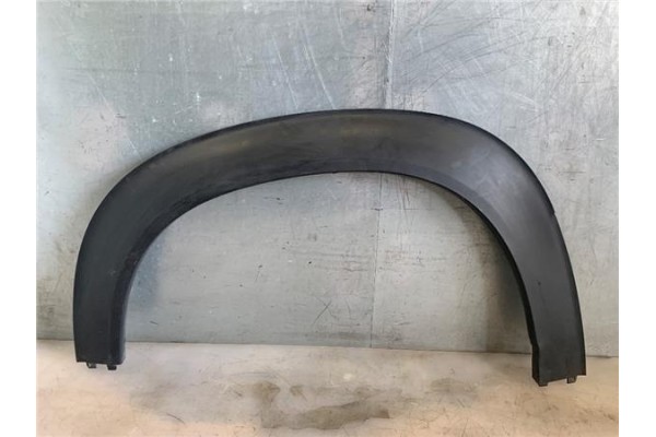 Recambio de moldura aleta delantero izquierda para citroen c3 aircross 1.2 c-series referencia OEM IAM YQ001547XT  