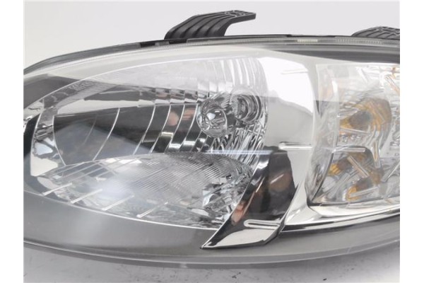 Recambio de faro delantero izquierdo para chevrolet lacetti 1.6 cdx referencia OEM IAM   