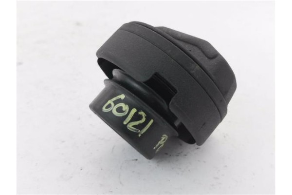 Recambio de tapon combustible para volkswagen polo iv (9n1) 1.4 tdi referencia OEM IAM 107201551FG  