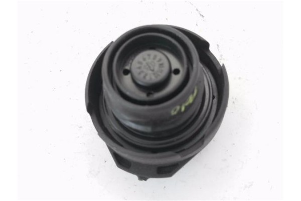 Recambio de tapon combustible para volkswagen polo iv (9n1) 1.4 tdi referencia OEM IAM 107201551FG  
