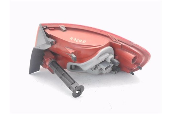 Recambio de piloto trasero izquierdo para audi a4 avant (8k5) 2.0 básico referencia OEM IAM 2197220204  