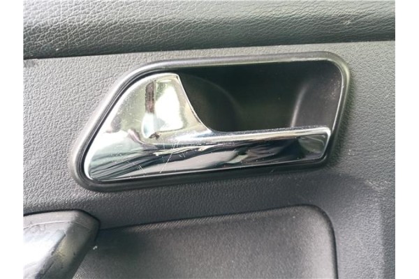 Recambio de manilla int. puerta trasero izquierda para volkswagen touran (1t1) 2.0 tdi referencia OEM IAM   