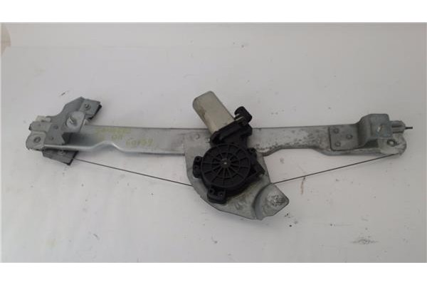 Recambio de elevalunas electrico delantero derecho para dacia sandero i 1.4 referencia OEM IAM 8200733828  