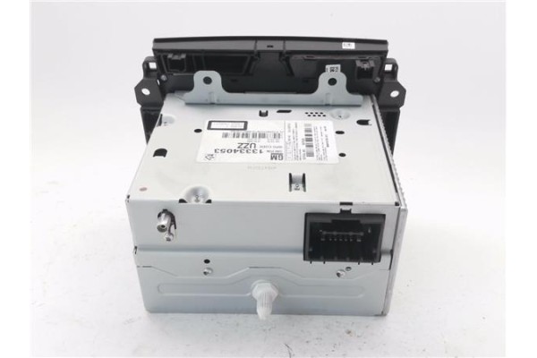 Recambio de autoradio para opel astra j 1.7 cdti referencia OEM IAM 13334053  