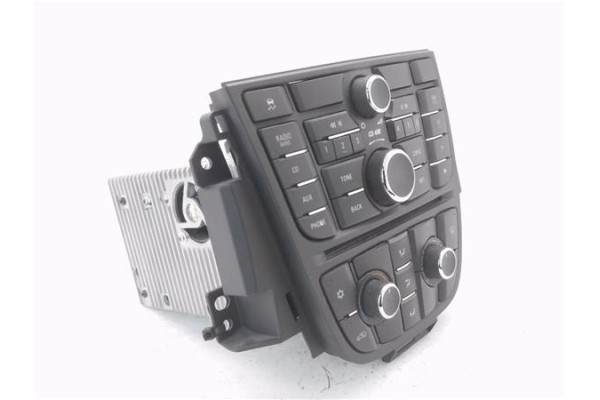 Recambio de autoradio para opel astra j 1.7 cdti referencia OEM IAM 13334053  