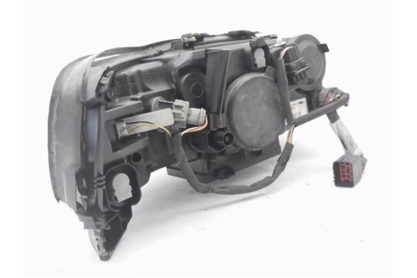 Recambio de faro delantero izquierdo para volvo s60 berlina 2.4 d5 referencia OEM IAM 30698825 89900257 