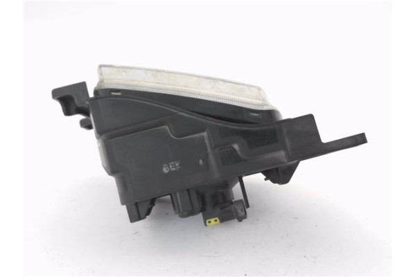 Recambio de faro antiniebla derecho para kia carnival 2.9 crdi referencia OEM IAM 922024D0  