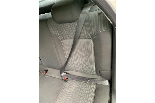 Recambio de cinturon seguridad trasero izquierdo para opel astra j 1.7 cdti referencia OEM IAM 13299302 13380210 