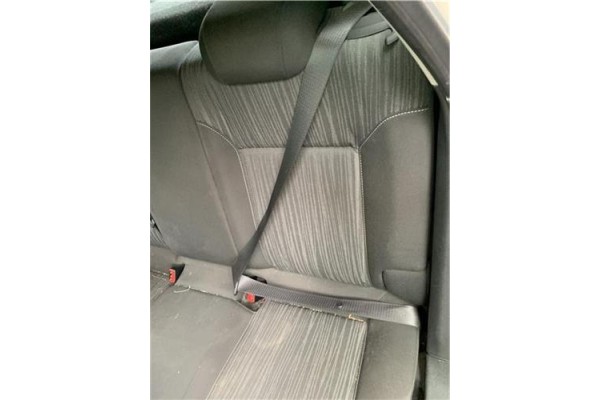 Recambio de cinturon seguridad trasero izquierdo para opel astra j 1.7 cdti referencia OEM IAM 13299302 13380210 