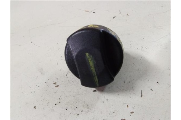 Recambio de tapon combustible para opel vectra b berlina (1995) 1.8 i 16v referencia OEM IAM   