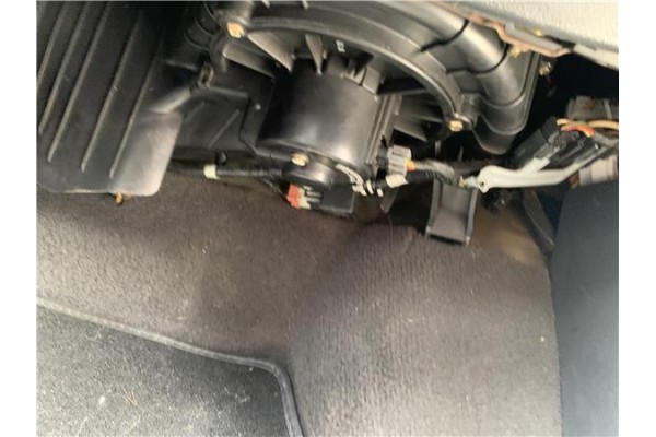 Recambio de motor calefaccion para kia sportage (km) 2.0 crdi referencia OEM IAM 971132E200 9,71E+305 