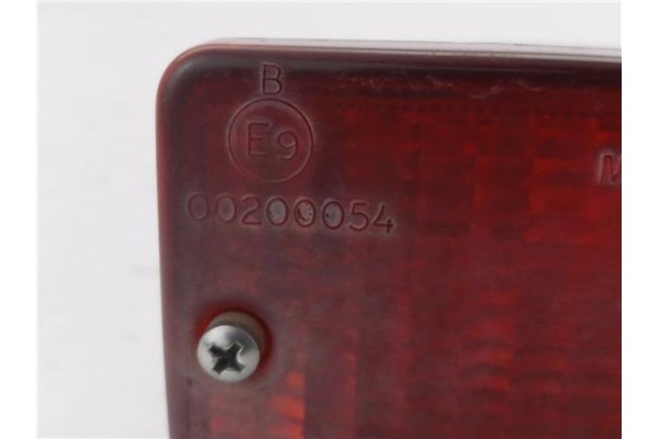 Recambio de piloto defensa trasero derecho para suzuki vitara (se/sf/et) 1.6 i 16v (et, ta02) referencia OEM IAM E900200054  