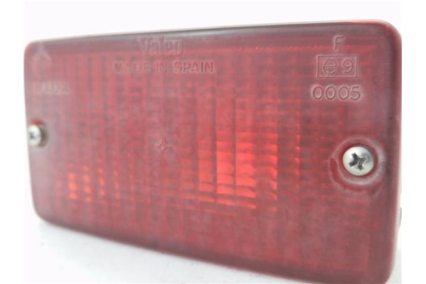 Recambio de piloto defensa trasero derecho para suzuki vitara (se/sf/et) 1.6 i 16v (et, ta02) referencia OEM IAM E900200054  