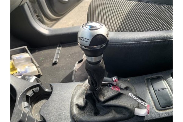 Recambio de palanca de cambio para kia sportage (km) 2.0 crdi referencia OEM IAM 437001F100  