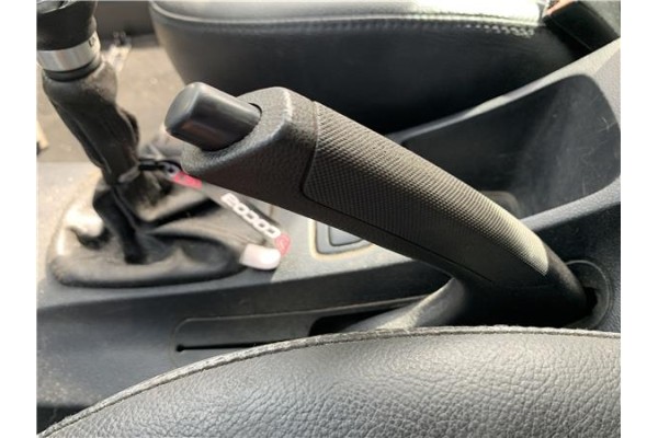 Recambio de palanca freno de mano para kia sportage (km) 2.0 crdi referencia OEM IAM 597101F000  