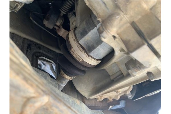 Recambio de palier delantero izquierdo para kia sportage (km) 2.0 crdi referencia OEM IAM 495011F400  