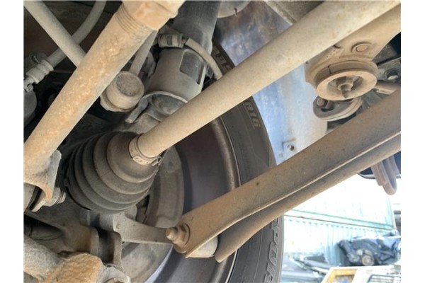 Recambio de palier trasero derecho para kia sportage (km) 2.0 crdi referencia OEM IAM 496001F000  